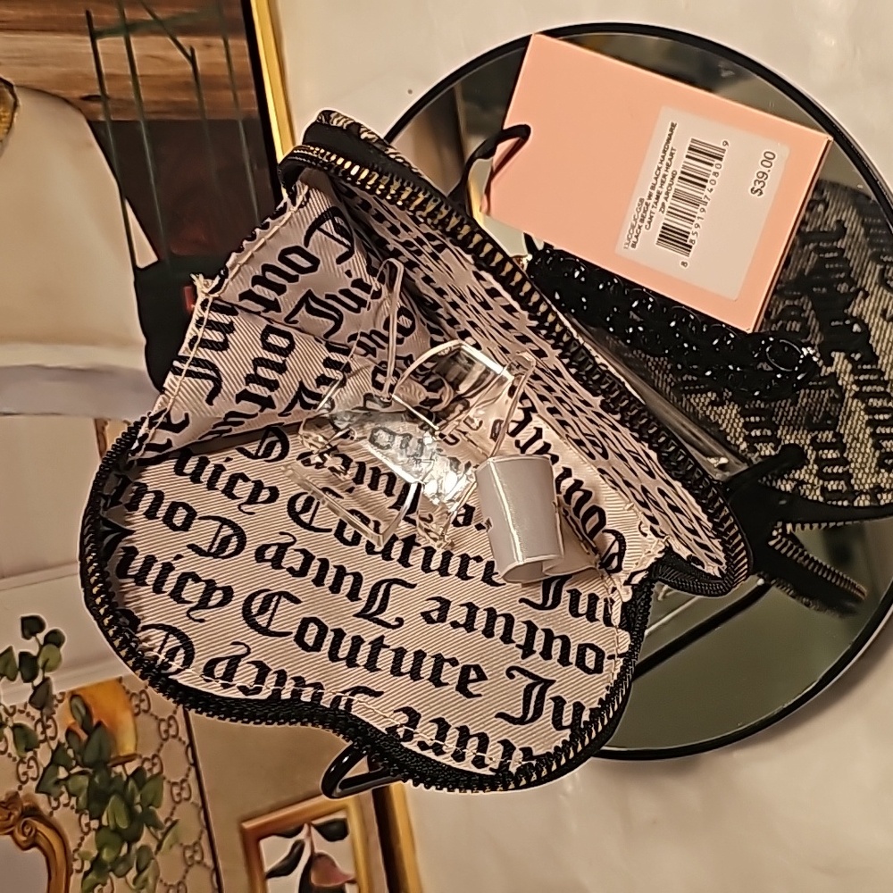 JUICY COUTURE Black Beige  Tame Her Heart Zip Around Wallet/Wristlet - Picture 6 of 10